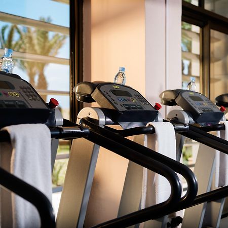 Moevenpick Hotel & Casino Malabata Tanger Exterior foto Treadmills at a gym