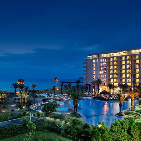 Moevenpick Hotel & Casino Malabata Tanger Exterior foto Hilton Phuket Resort and Spa