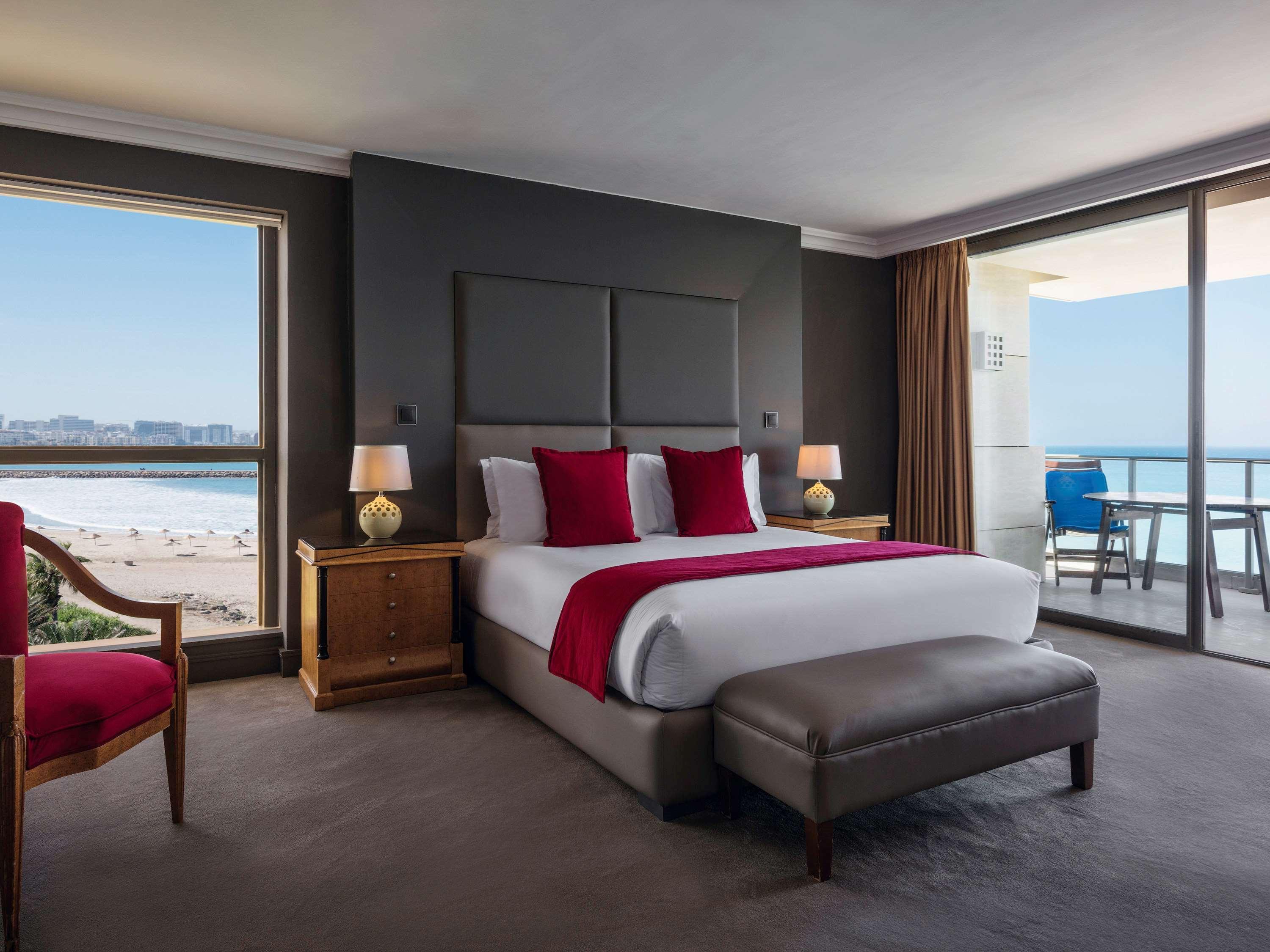 Moevenpick Hotel & Casino Malabata Tanger Exterior foto A bedroom at the Hilton San Diego Bayfront