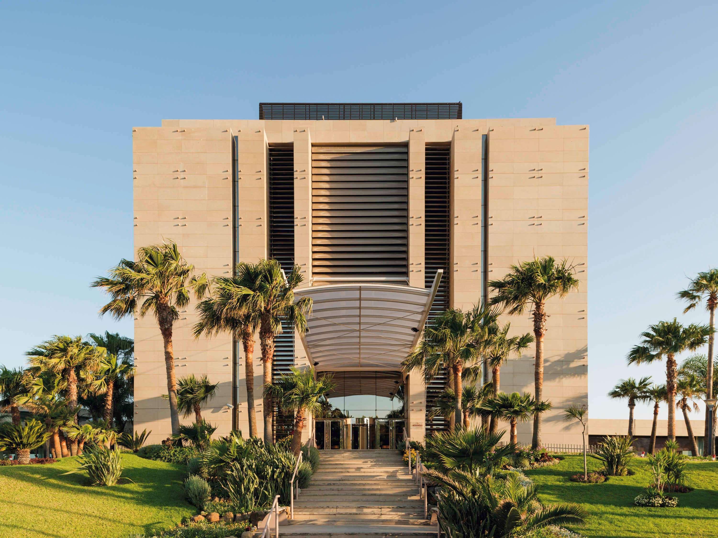 Moevenpick Hotel & Casino Malabata Tanger Exterior foto The Cyprus International University Library