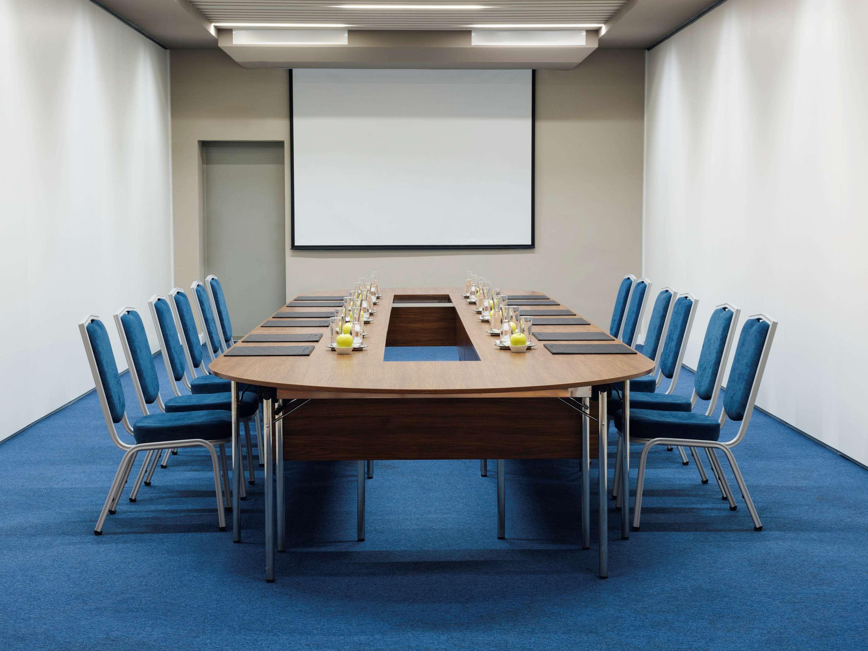 Moevenpick Hotel & Casino Malabata Tanger Exterior foto A typical meeting room